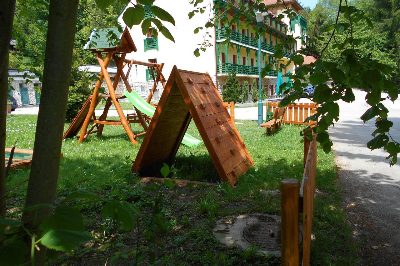 Bakony Hotel