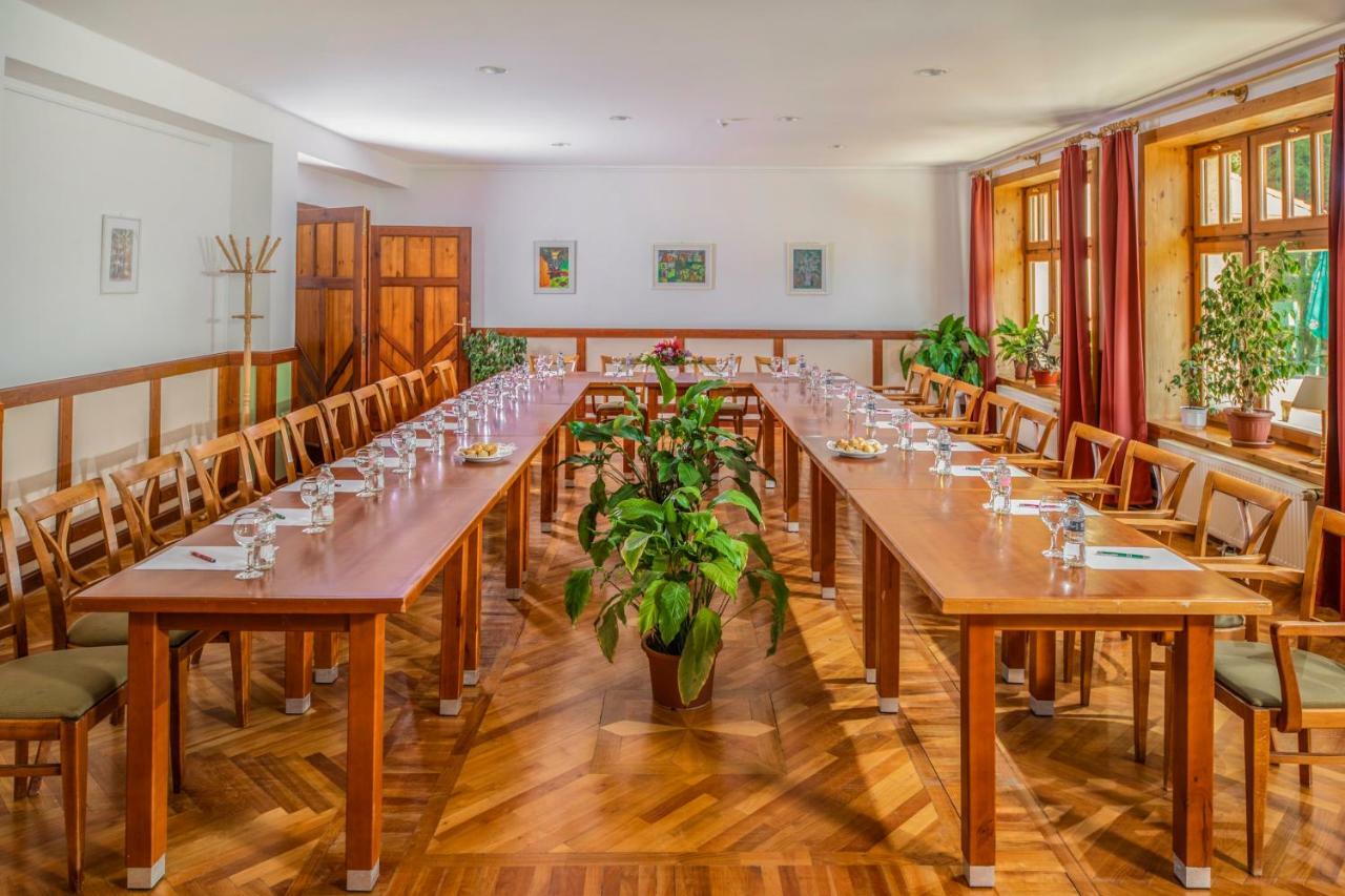 Bakony Hotel